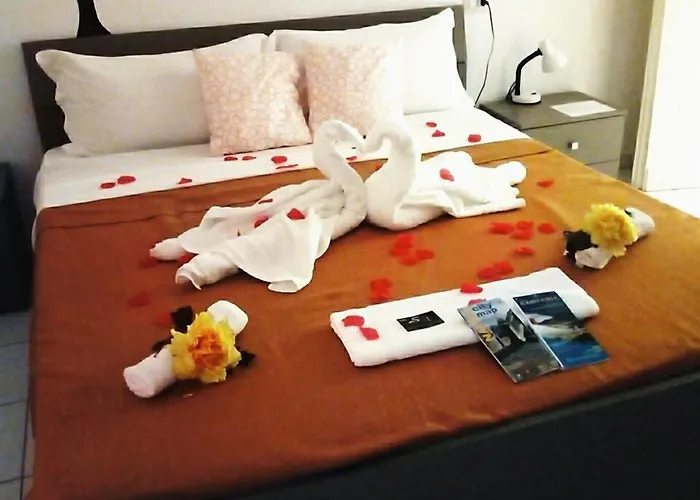 Sweet Night Rooms